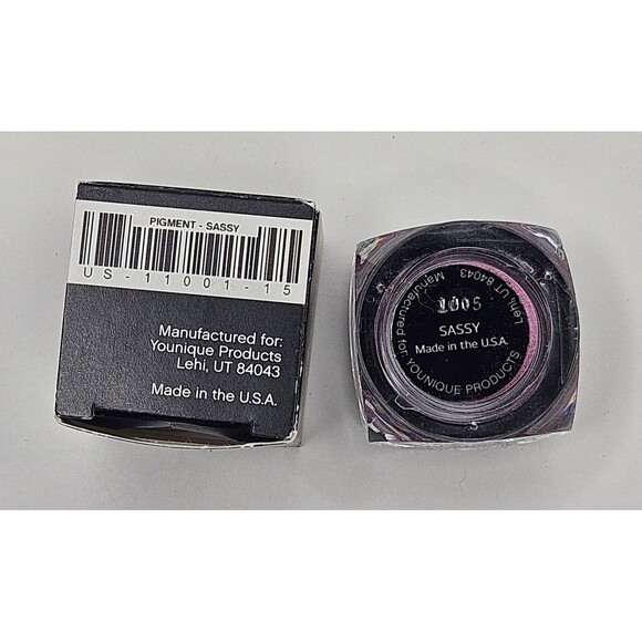Younique Moodstruck Minerals Pigment Shimmer Sassy New in Box - Picture 3 of 4
